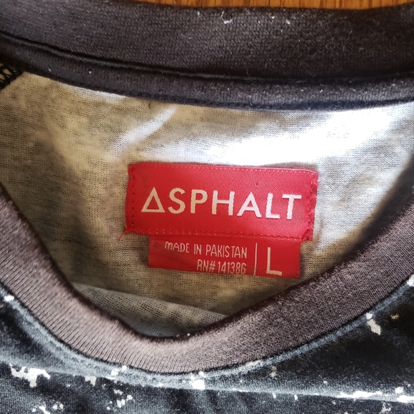 Shirt - Picture 4 of 4